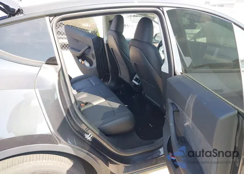 2025 Tesla Model Y Long Range Dual Motor All-Wheel Drive from USA, damaged, VIN 7SAYGDED0SA371231